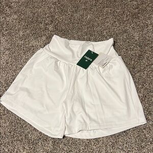 NWT 5” HALARA White High Waist Athletic Shorts